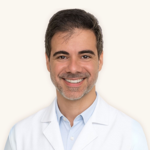 Dr. Ciro Capitani Dentista Santos